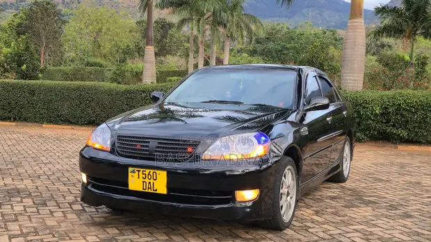 Toyota Mark II 2.0 RWD Grande 2004 Nyeusi - 1