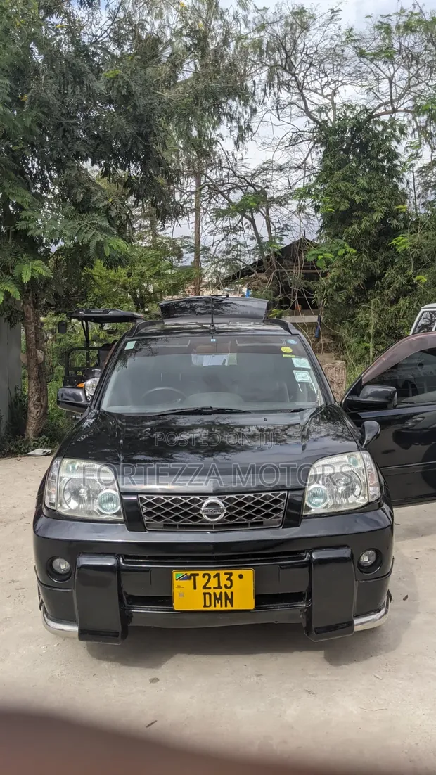 Nissan X-Trail 2.0 2007 Nyeusi - 1