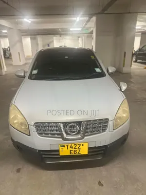 Nissan Dualis 2009 Rangi ya Loti