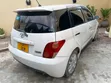 Toyota IST 2003 Nyeupe - 3