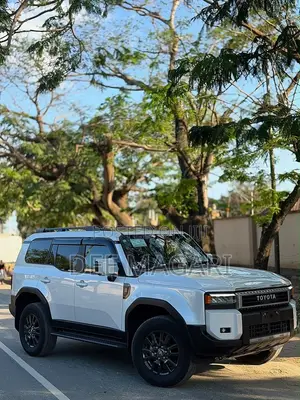 Toyota Land Cruiser Prado 250 VX 2025