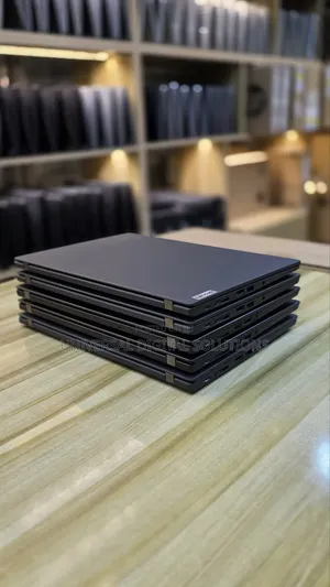 Laptopi ya Lenovo ThinkPad T14s Gen 2 - 16GB RAM, 512GB SSD