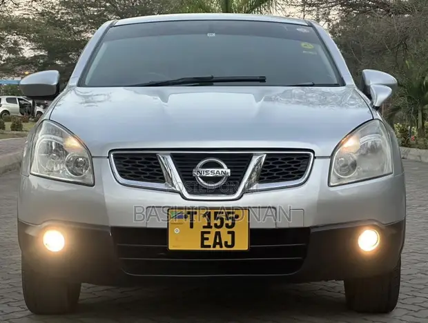 Nissan Dualis 2009 Nyeupe - 1