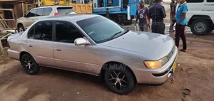 Toyota Corolla 1991 Nyeupe