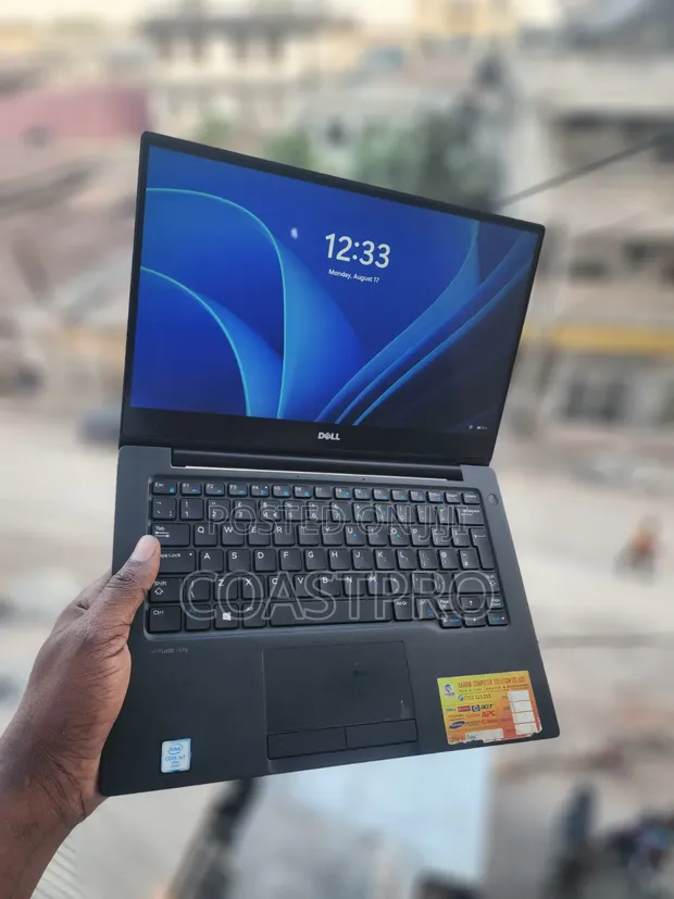 Dell Latitude 7380 Laptop - Intel Core i7, 8GB RAM, 256GB SSD - 1