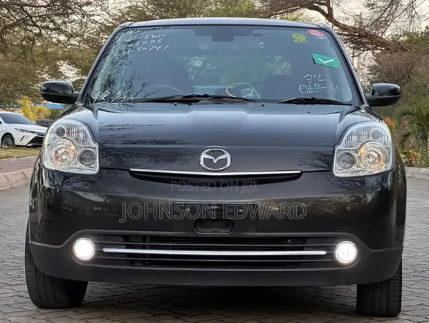 Mazda Verisa 2013 Black - 1