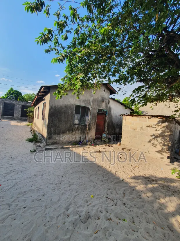 Furnished 5-Bedroom House for Sale in Sukuma Land, Ukonga - 1