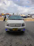 Toyota IST 2004 White - 4