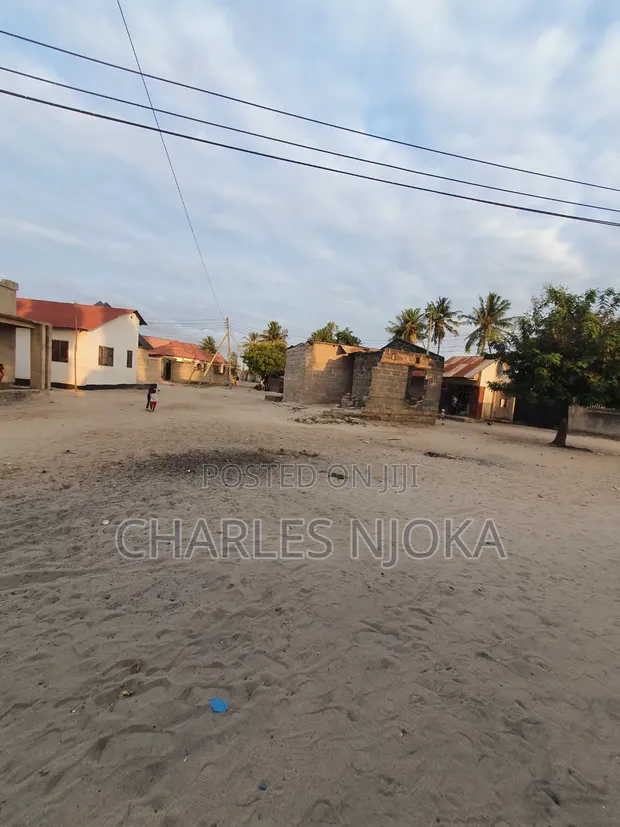 550 sqm Plot for Sale, Ukonga Moshi Bar - 1
