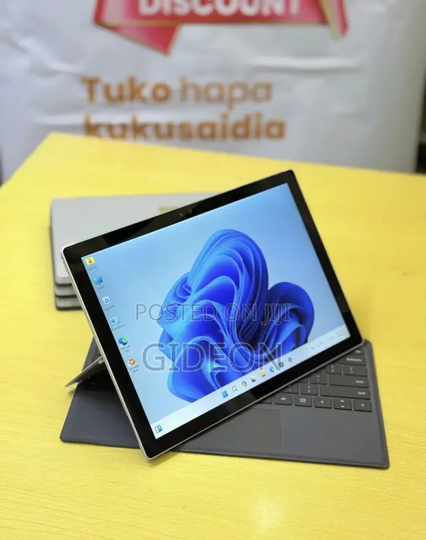 Microsoft Surface Pro 7 Laptop - 16GB RAM, Intel Core i7, 256GB SSD - 1