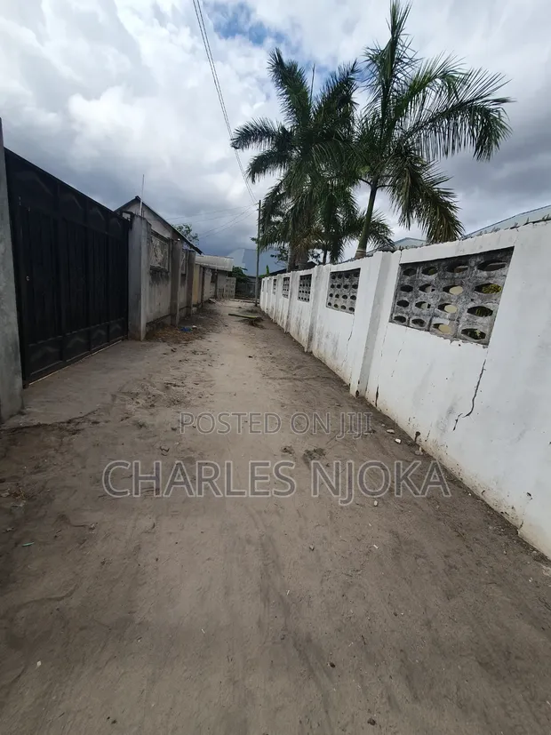 Furnished 6-Bedroom House for Sale in Msalaba Mwekundu, Ukonga - 1
