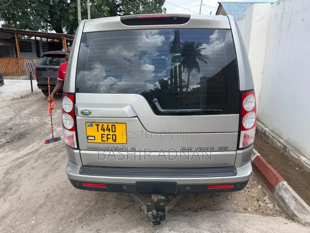 Land Rover Discovery 4 TDV6 GS 2012 Silver - 1