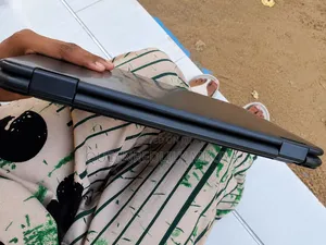 Dell Latitude 7202 128GB Black Tablet
