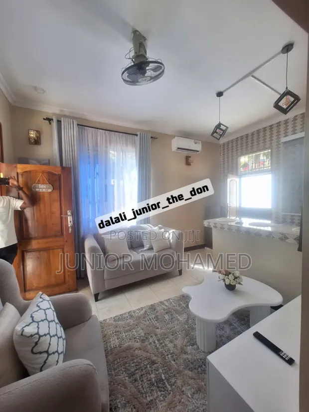 Chumba 1 cha Kulala Ghorofa ya Kushare Masaki - 1