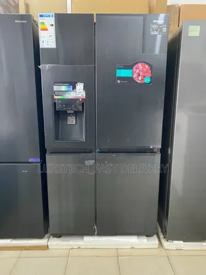 Hisense 601L Side-by-Side Fridge with Ice Maker & WiFi