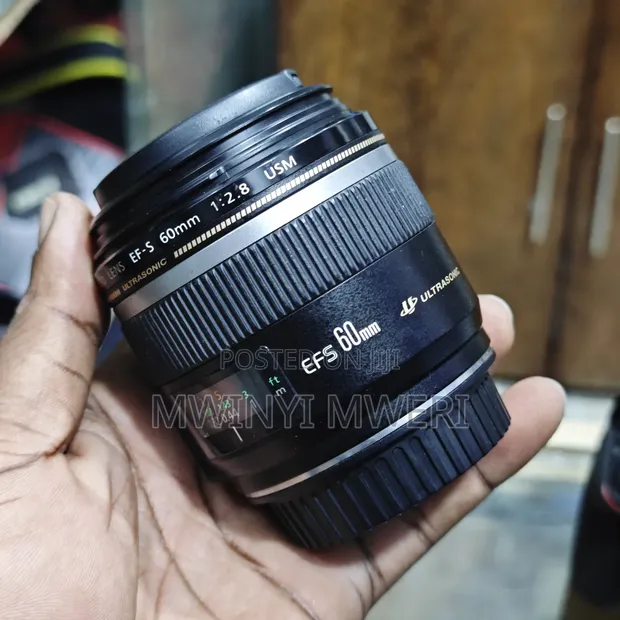 Canon EF-S 60mm f/2.8 Macro USM Lens - 1