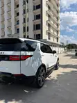 Land Rover Discovery 2018 White - 3