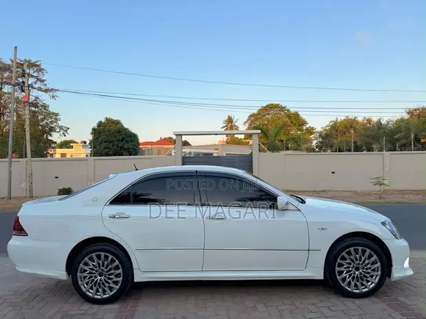 Toyota Crown Athlete 2007 - 1