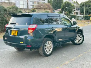 Toyota Vanguard 2008 Kijani