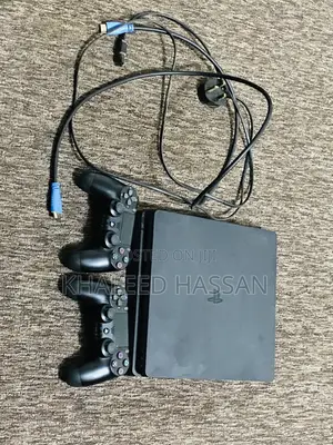PlayStation 4 Slim 1TB Used