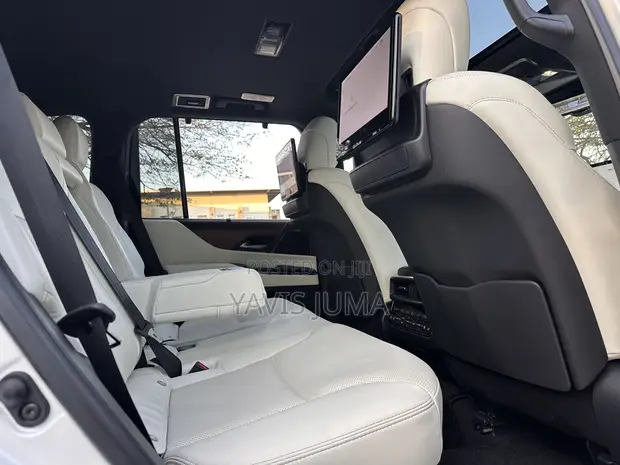 Lexus LX 2025 White - 1