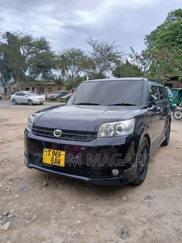Toyota Corolla Rumion 2009 Black - 1