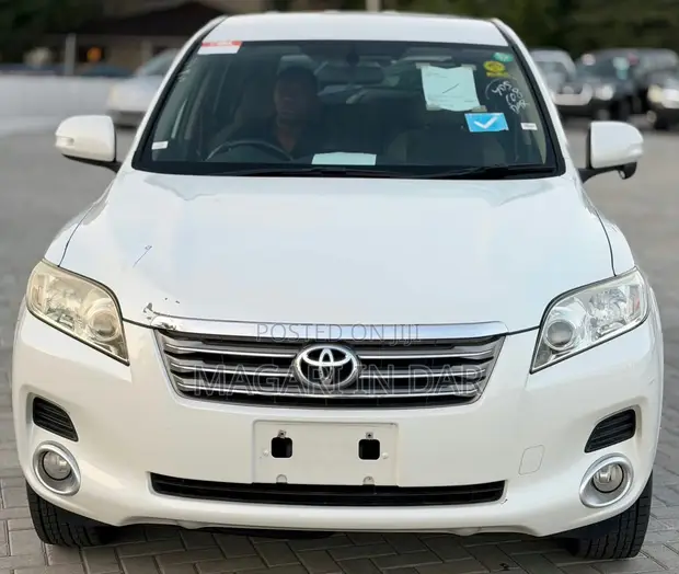 Toyota Vanguard 2008 White - 1
