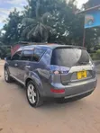 Mitsubishi Outlander 2010 Gray - 3