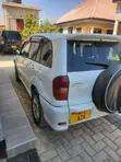 Toyota RAV4 Base AWD 2001 Off White - 3
