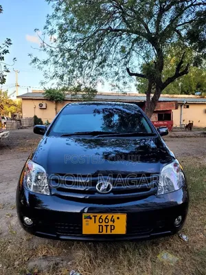Toyota IST 2005 Nyeusi