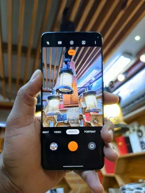 OnePlus 10 Pro 256GB Nyeusi