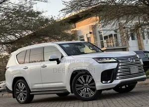Lexus LX 600 2025 White