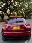 Nissan Juke 2011 Rangi ya Maroon - 2