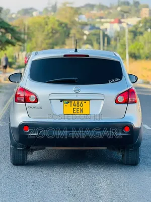 Nissan Dualis 2010 Nyeupe