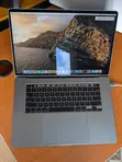 Apple MacBook Pro 16" Intel Core i7 32GB RAM 512GB SSD - 1