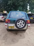 Toyota RAV4 2004 Kijani - 4