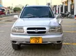 Suzuki Escudo 2005 Nyeupe - 5