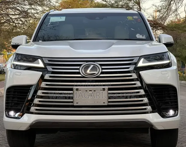 Lexus LX 600 VJ300 2025 Off-White - 1