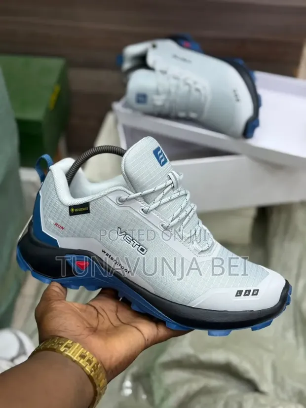 Veto Sneakers - Mpya Kabisa - 1