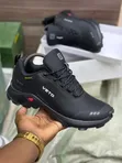 Veto Sneakers - Mpya Kabisa - 2