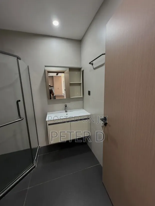 Furnished 2 Bedroom Apartment for Rent in Oyster Bay - 1