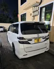 Toyota Vellfire 2010 Nyeupe - 4