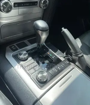 Toyota Land Cruiser LC200 Diesel 2019