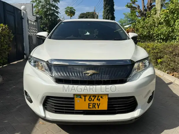 Toyota Harrier 2.0 2015 White - 1