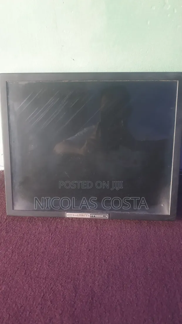 Monitor ya Kompyuta ya Chammed 18" Full HD Iliyotumika - 1