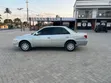 Toyota Carina 2001 Nyeupe - 3