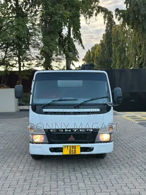 Mitsubishi Canter 2008 Food Truck - Deep Freezer