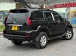 Toyota Land Cruiser Prado 2005 Nyeusi - 2
