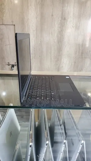 Dell Precision 5490 Laptop - Intel Core i5, 8GB RAM, 256GB SSD