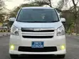 Toyota Noah 2010 - White - 5